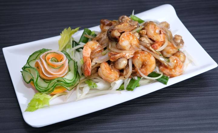 Shrimp w/ Ginger & Scallion Sauce (姜葱炒虾) (12pcs)